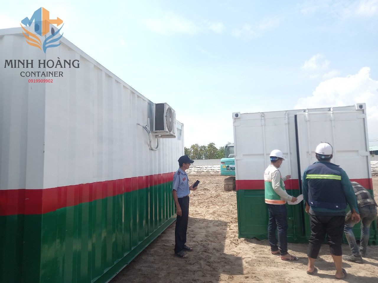 Container 40feet văn phòng sơn 3 màu theo nhận diện thương hiệu.